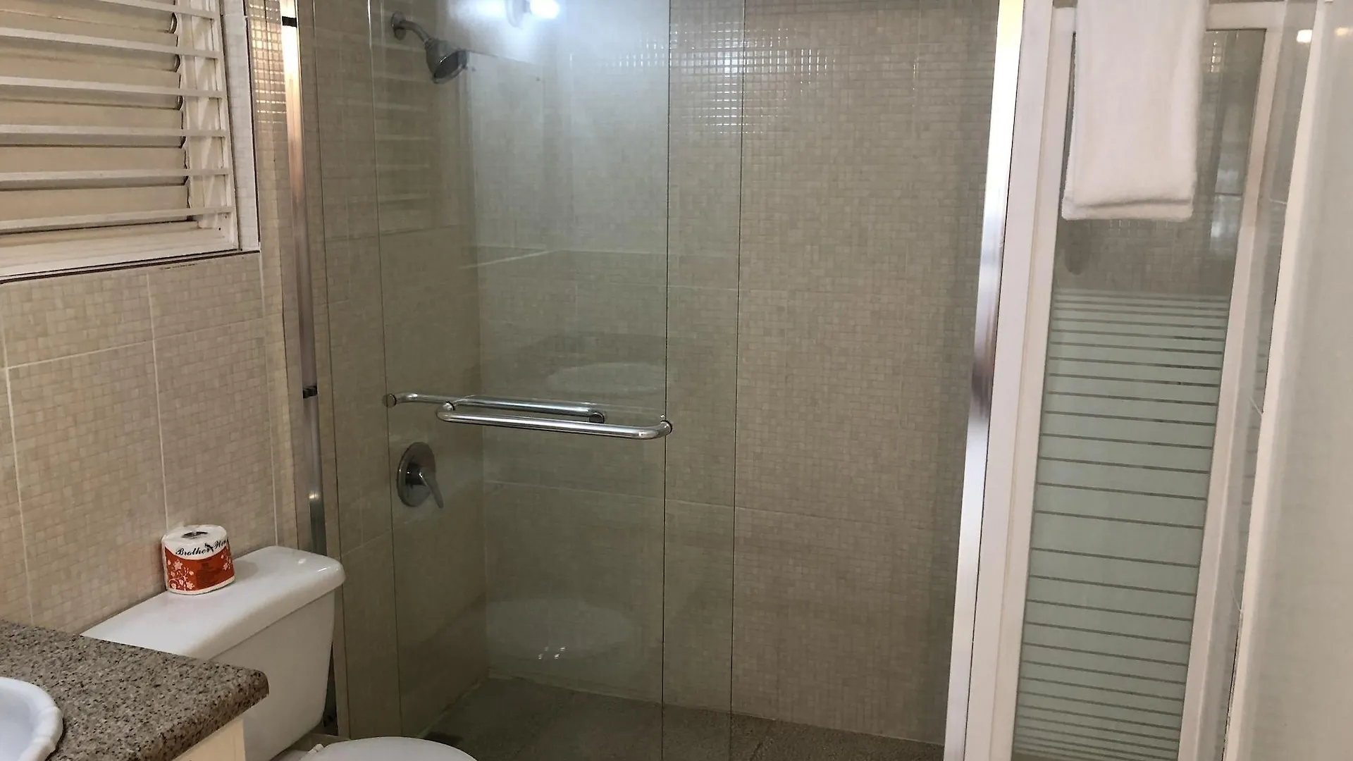 Skycastles Condominiums Ocho Rios 3*,