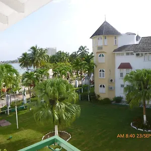 https://sandcastles-e26.hotelsochorios.net