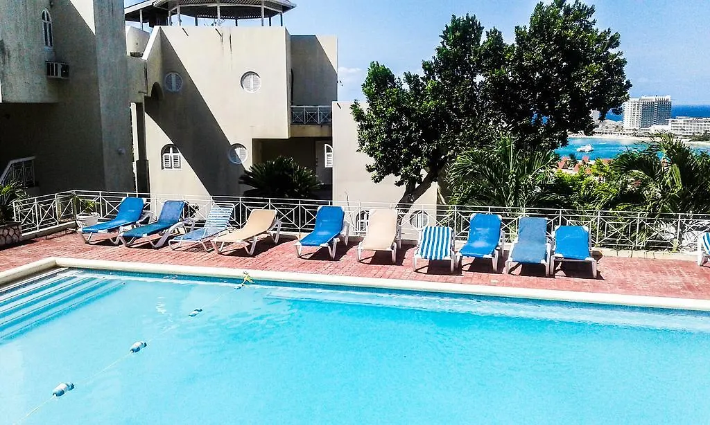 Hotell Skycastles Condominiums Ocho Rios