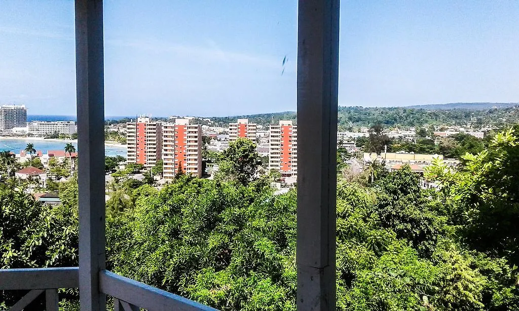 Skycastles Condominiums Ocho Rios Hotell