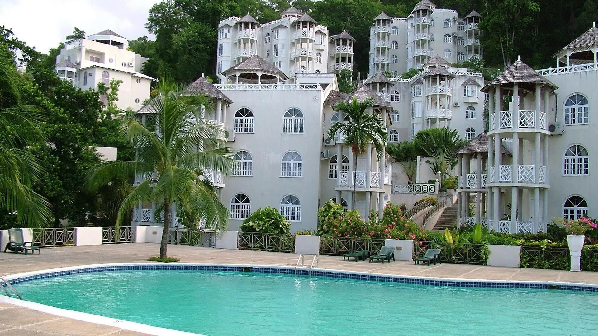 Skycastles Condominiums Ocho Rios